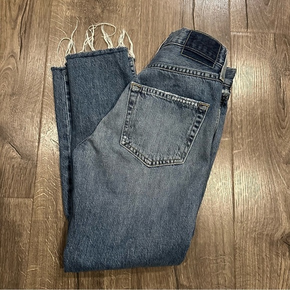 AMO Loverboy Freedom Blue Distressed Cropped Raw Hem Jeans in Retro Size 23 - Picture 3 of 13